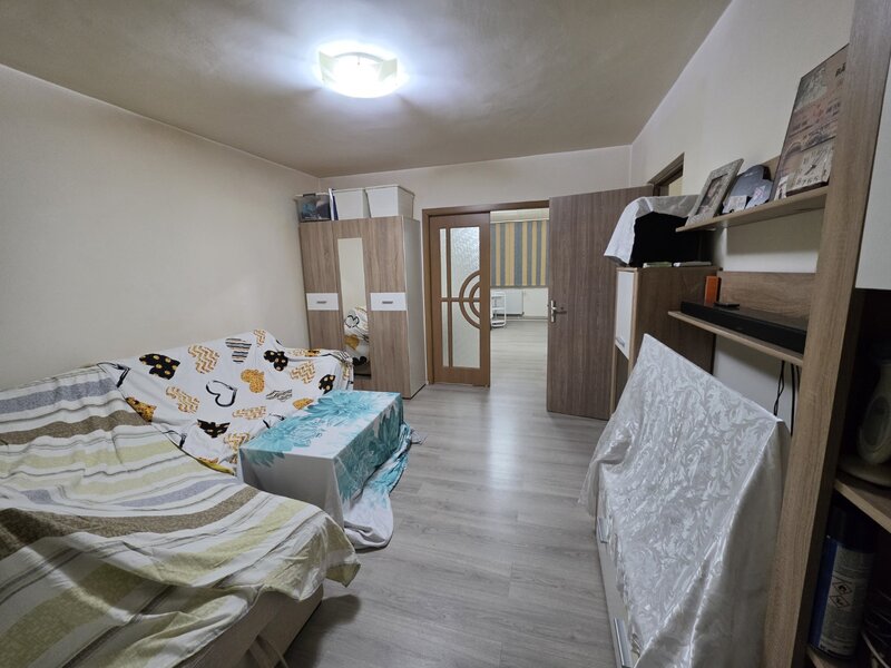 Costin Georgian, pe Barajul Bistritei, 10 minute metrou, parter,centrala