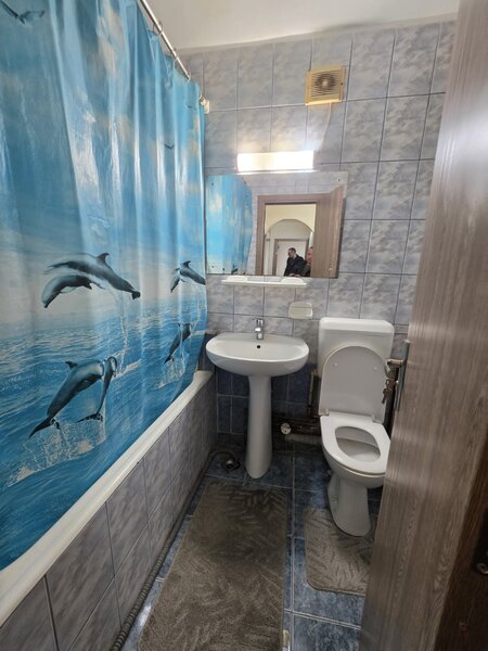 Costin Georgian, pe Barajul Bistritei, 10 minute metrou, parter,centrala