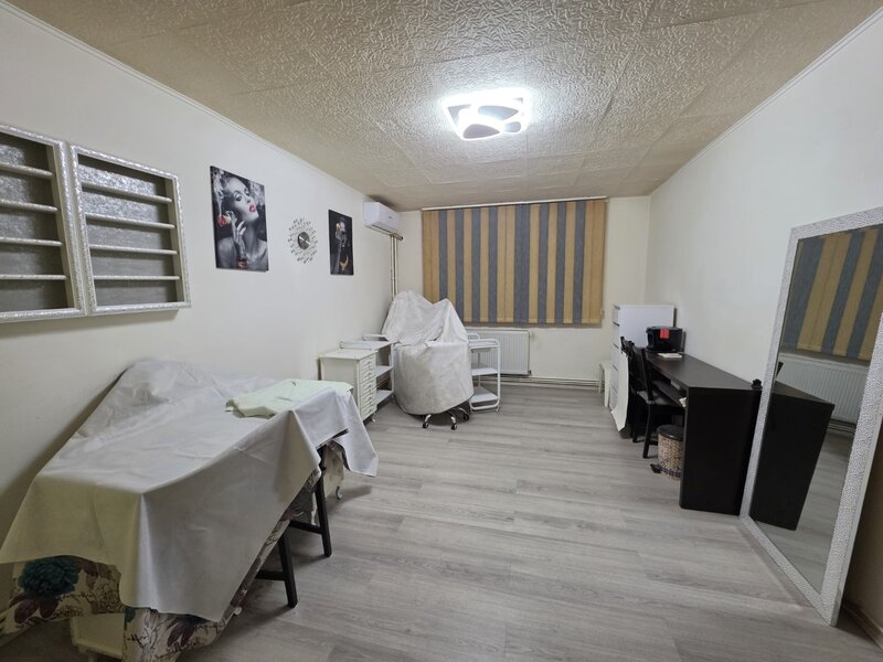 Costin Georgian, pe Barajul Bistritei, 10 minute metrou, parter,centrala