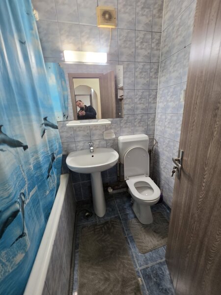 Costin Georgian, pe Barajul Bistritei, 10 minute metrou, parter,centrala